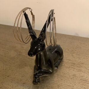 Cache hoop earring 